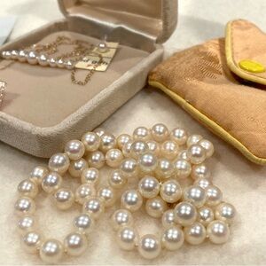 Vintage 1980s Like NEW Proctors Fresh Water Pearl Necklaces w/ orig Jewelry Box